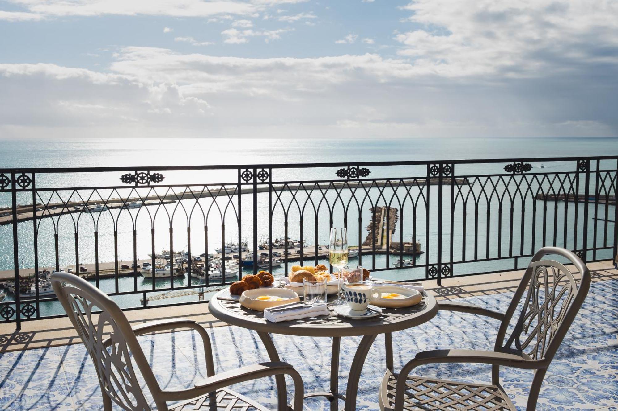 King Suite Sea View